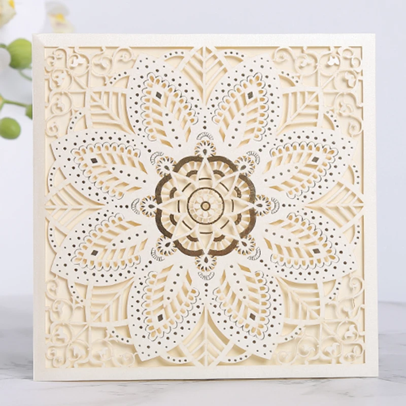 

50pcs Square Hollow Laser Cut Wedding Invitation Cards Greeting Card Birthday Business Card Wedding Decoration Party Supplies