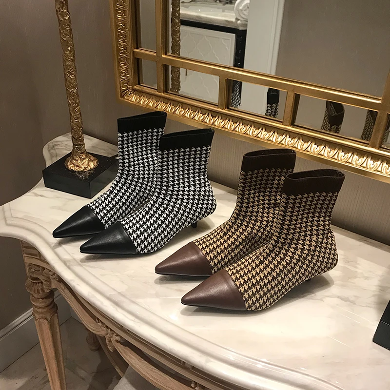 

2019 Autumn Knitting Pointed Toe Sock Boots Short Ankle Boots Mixed Color Low Thin Heeled Hot Sales Slip On Sock Stretch Boots
