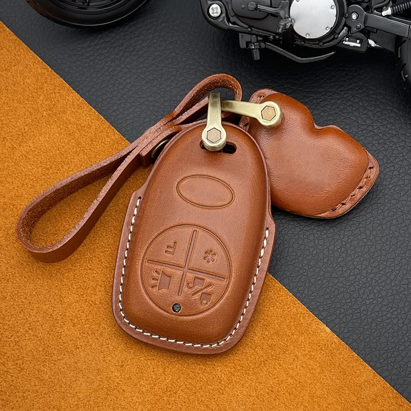  BROWN LEATHER VESPA KEYCHAIN WITH KEY FOB SLEAVE