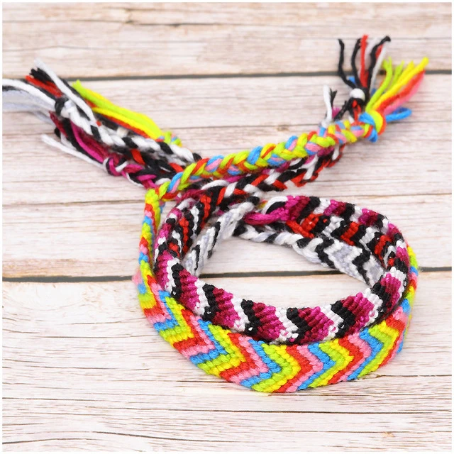 Mexican Friendship Bracelets. - Etsy Hong Kong | Chevron friendship bracelet,  Friendship bracelet patterns, Chevron friendship bracelets