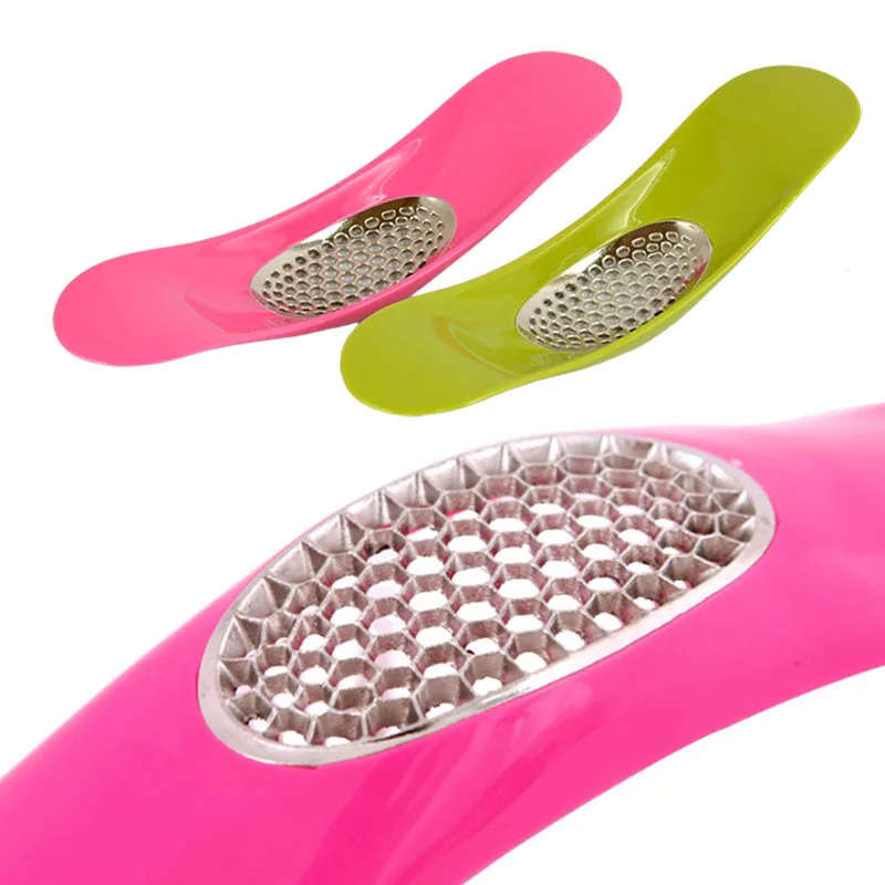 

Plastic + Alloy Garlic Press Household Manual Garlic Press Device Kitchen Press Squeezer Ginger Garlic Tools Kitchen Accessories