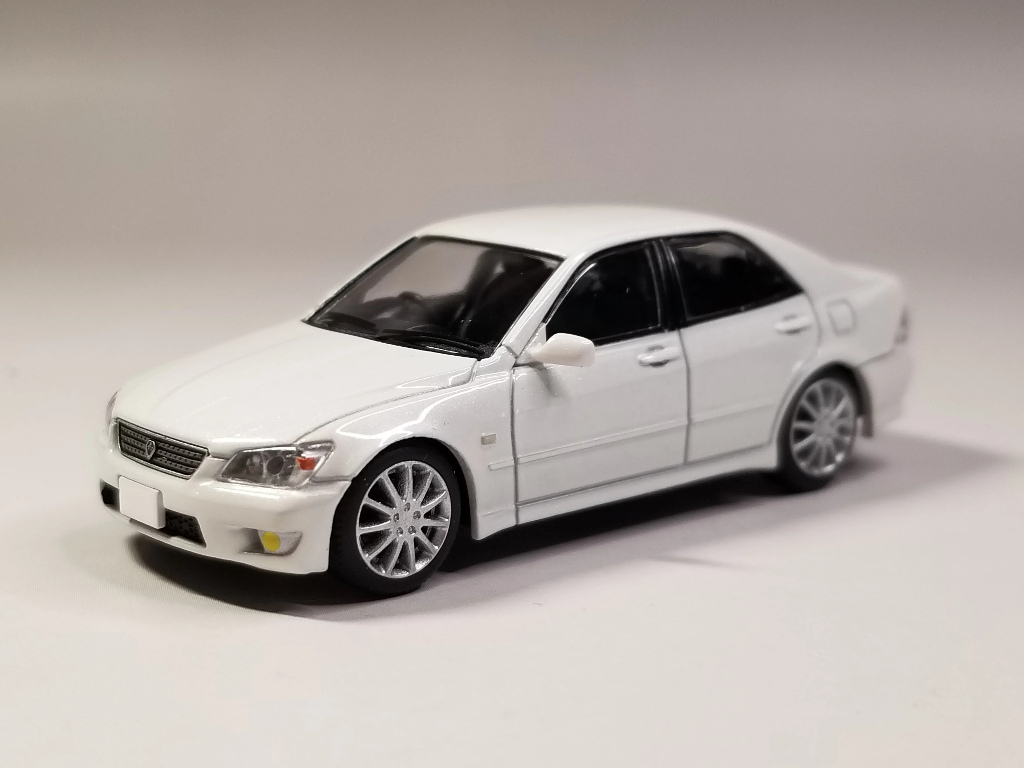 TOMYTEC TLV 1/64 Toyota Altezza RS200 L Edition LV-N227a литой модели автомобилей | Игрушки и хобби