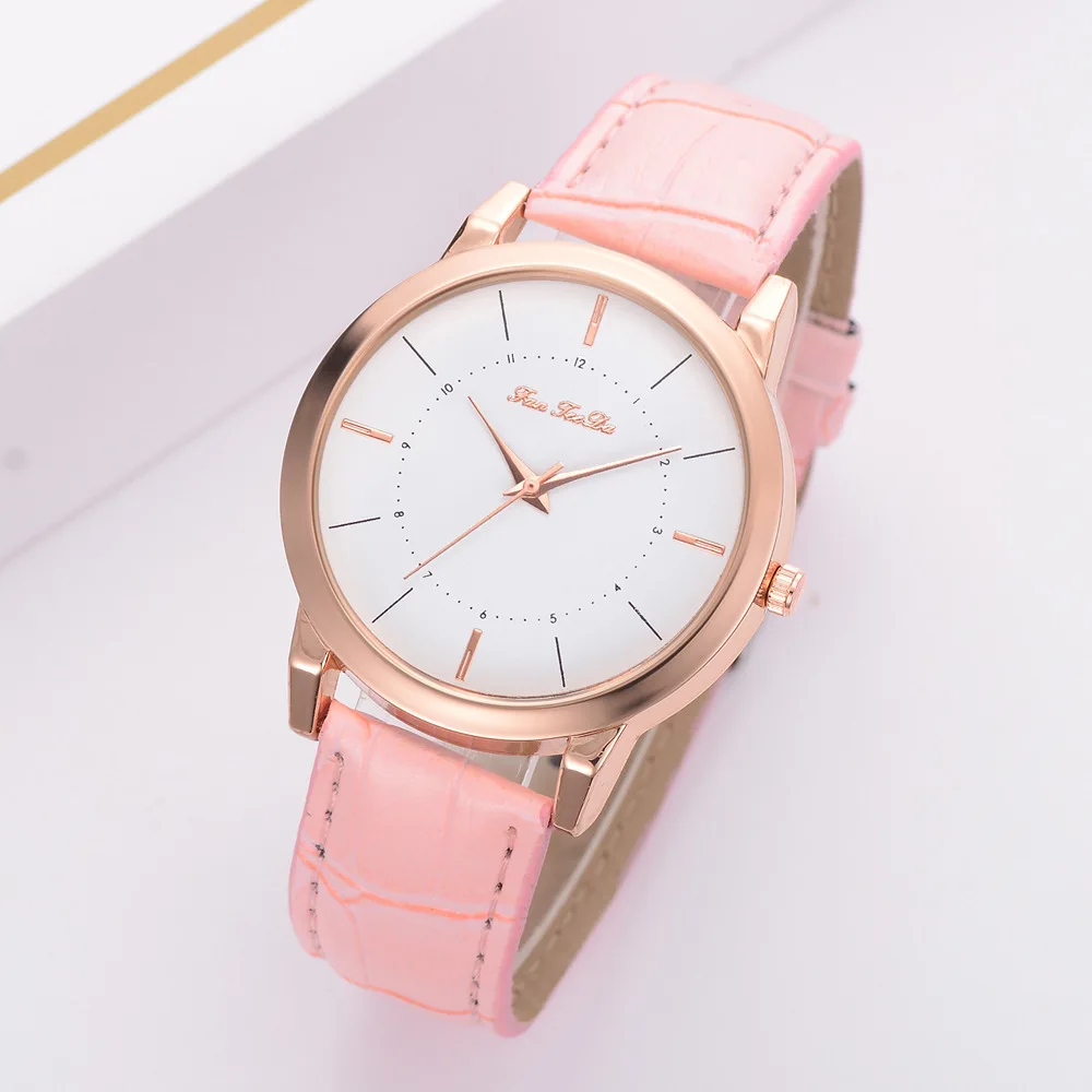 

AliExpress WOMEN'S Watch New Style Fashion High Quality Leather Belt Men's Women's Quartz Watch