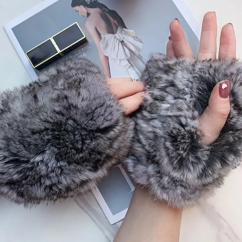 Chinchilla gloves