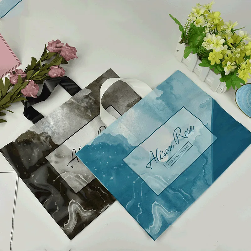 Пластиковые подарочные пакеты 50 шт./лот Простые Модные Плотные сумки с принтом и