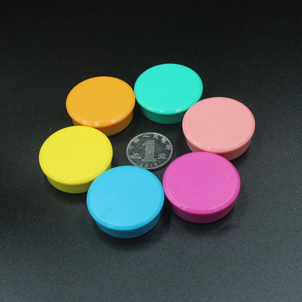 

Magnetic sticker strong permanent fridge push pin magnet.Heart shape colorfull plastic shell dia is 38MM
