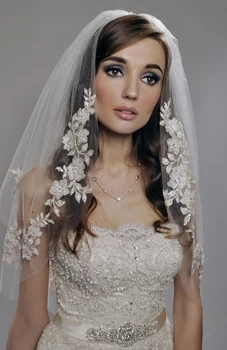 

Wedding Veil with Pearls Beading Bridal Veil lace Appliques Silver Thread 2 Tier for bridal veils Wedding Accessories