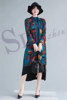 

HOT SELLING Miyake Fold elegant TURN-DOWN COLLAR geometric print loose trench coat IN STOCK