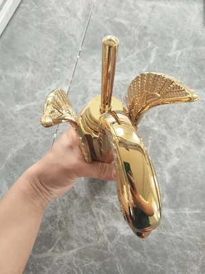 y6