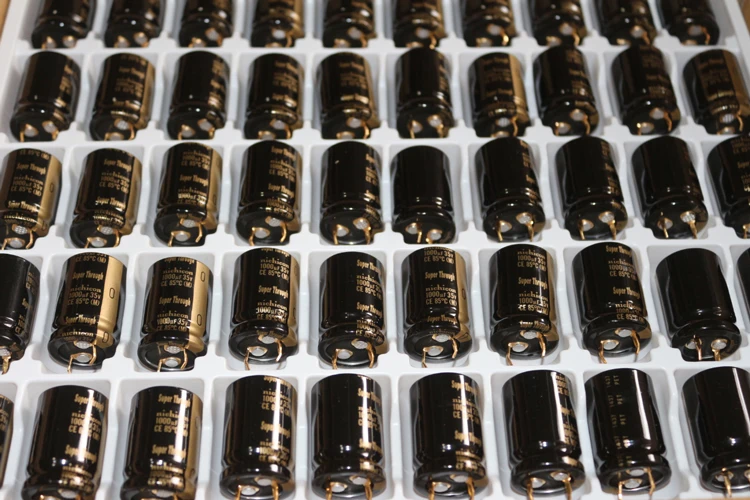 1pcs/5pcs Nichicon 35V1000uF 35V KG Super Through Ultra-transparent audio electrolytic capacitor Gold-plated copper feet