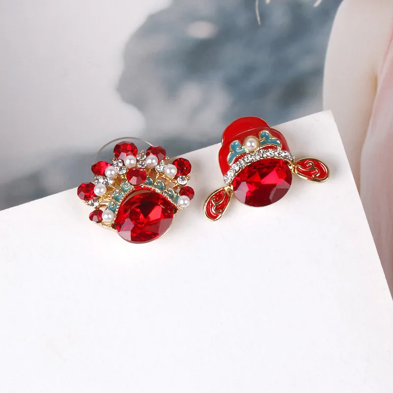 

Chinese style retro bride and groom earrings National Peking Opera personality asymmetric facial makeup earrings