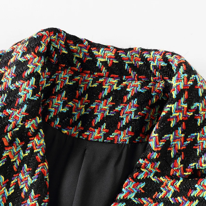 9243942527_1775324825