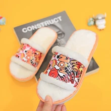 

2021 New pink Baby Girls Cotton Slippers Winter Children's Cute Plush Slippers Home Indoor Shoes Furry Kids Slippers TTX46