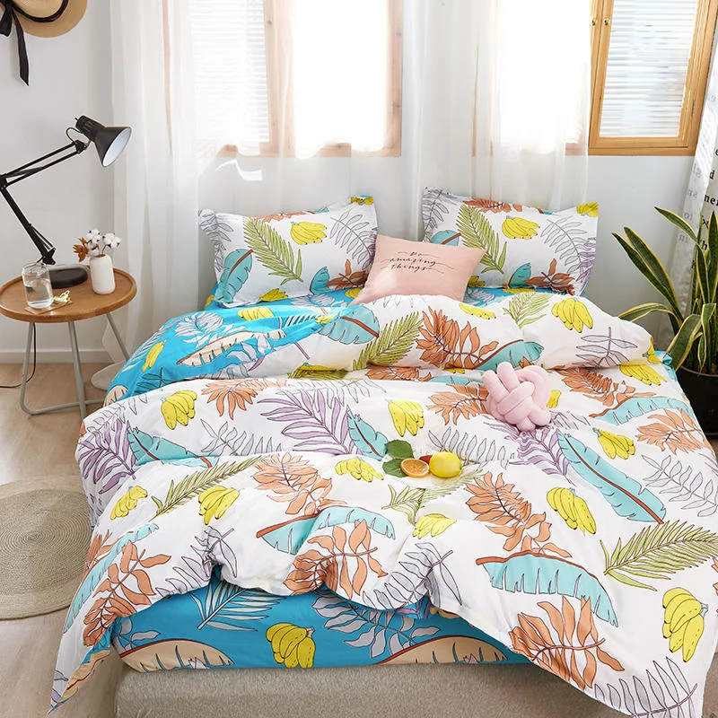 Комплект постельного белья белого цвета с принтом моркови | Дом и сад