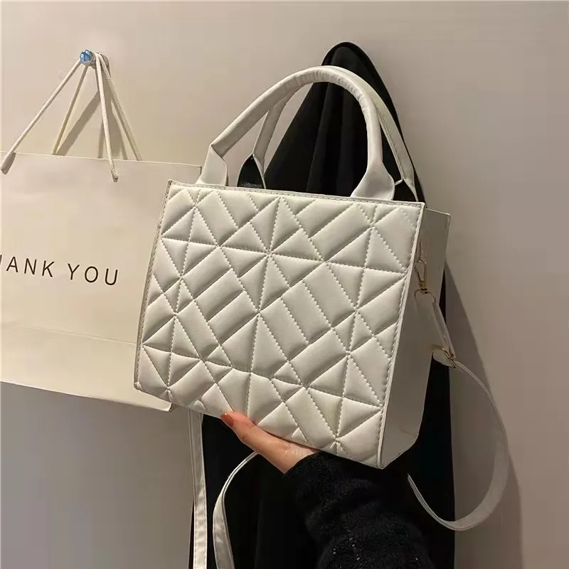 Luxury casual women's bag, simple trend, western style, one shoulder messenger small square bag wallet|Shoulder Bags| - AliExpress