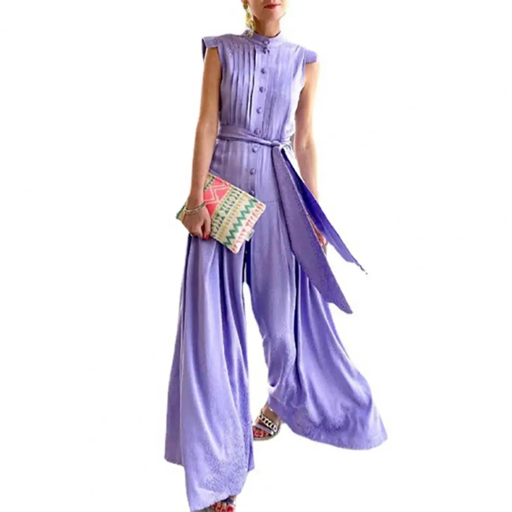 Рисунок 3 - Женский комбинезон с цветочным принтом