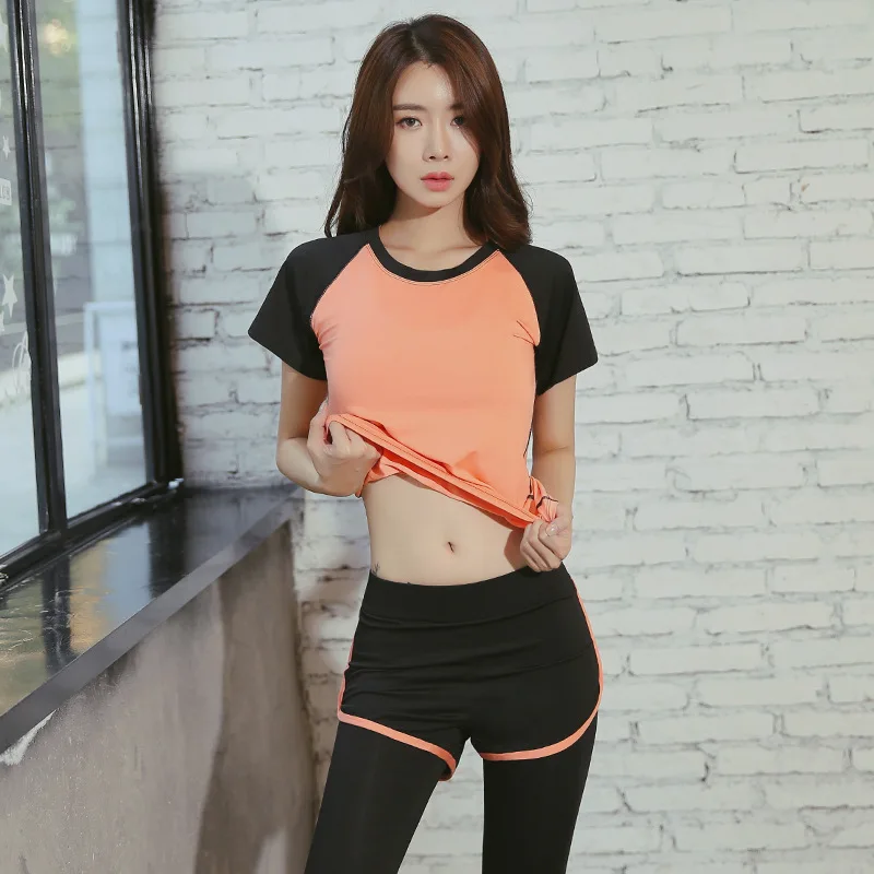 

2018 Summer Korean-style Yoga Clothes Quick-Dry Breathable Gym Jogging Suits Set Short-sleeved Top Trousers Two-Piece Set