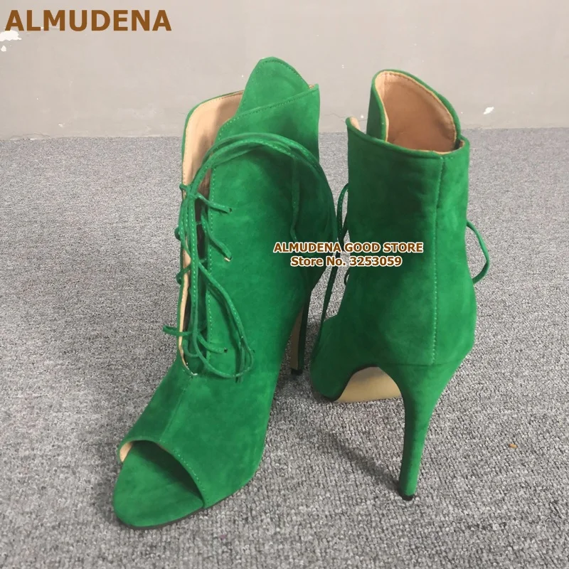 ALMUDENA/зеленые замшевые ботильоны на шпильке; обувь в гладиаторском стиле со шнуровкой и открытым носком; большие размеры 47; модельные туфли; короткие ботинки в байкерском стиле