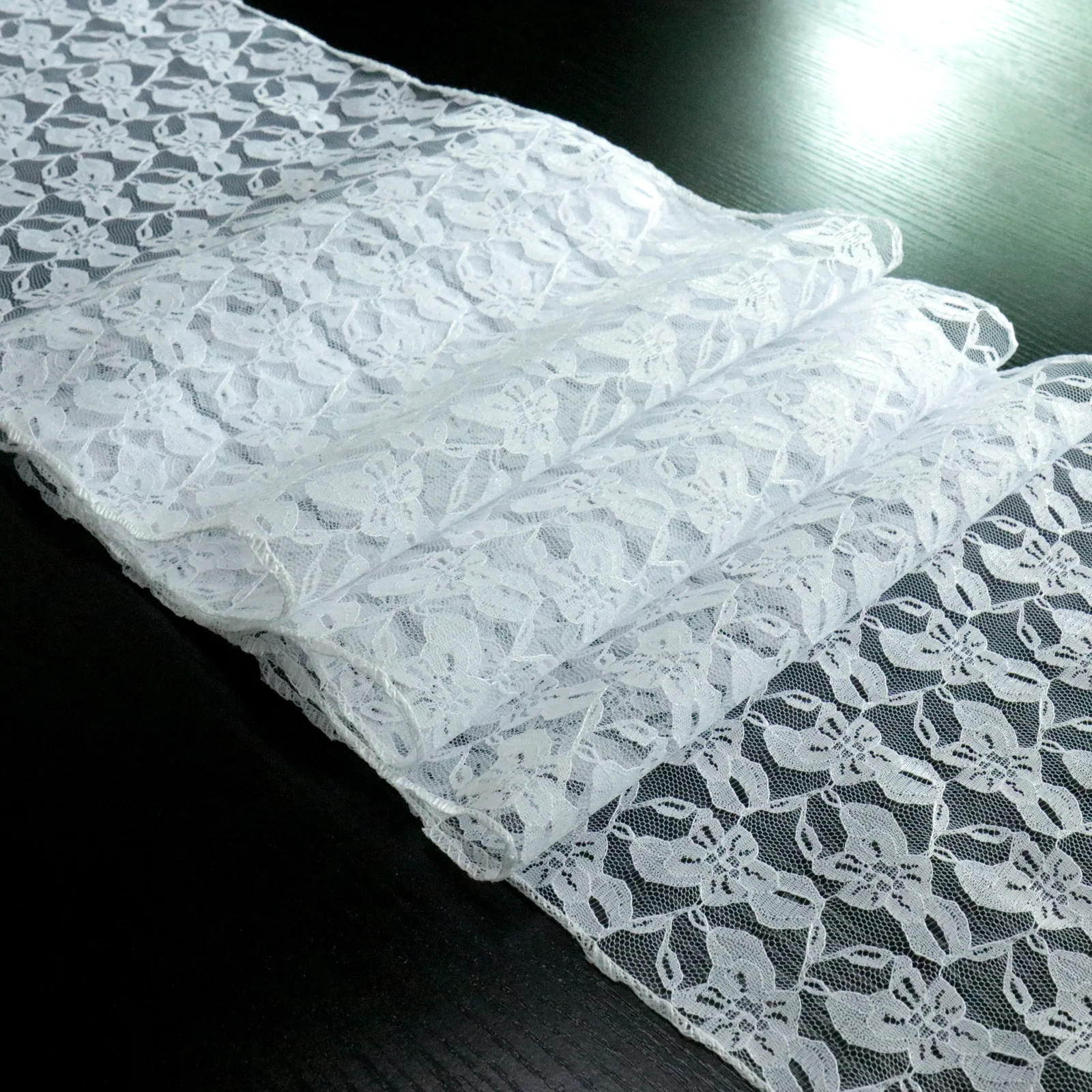 

1pcs 30*275CM Lace Table Runner White Black Table Cloth Modern for Dinner Banquet Baptism Wedding Party Table Decoration