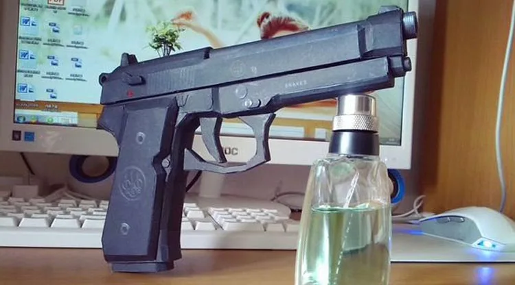 1 : 1 Firearms CS M92F 3D Paper Model Gun Pistol Handmade Toy 3d paper model military gun toy