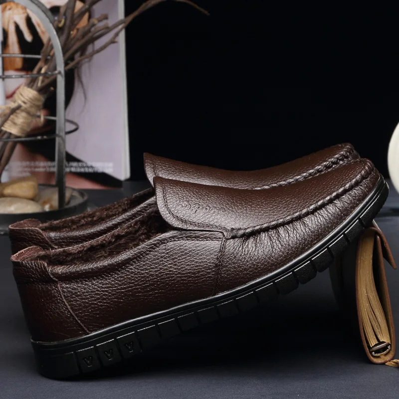 

Men Cotton-padded Shoes 2019 Winter plus Cotton Leather Shoes Shoes Dad Soft-Sole Foot Covering Business Shoes Anti-slip Warm