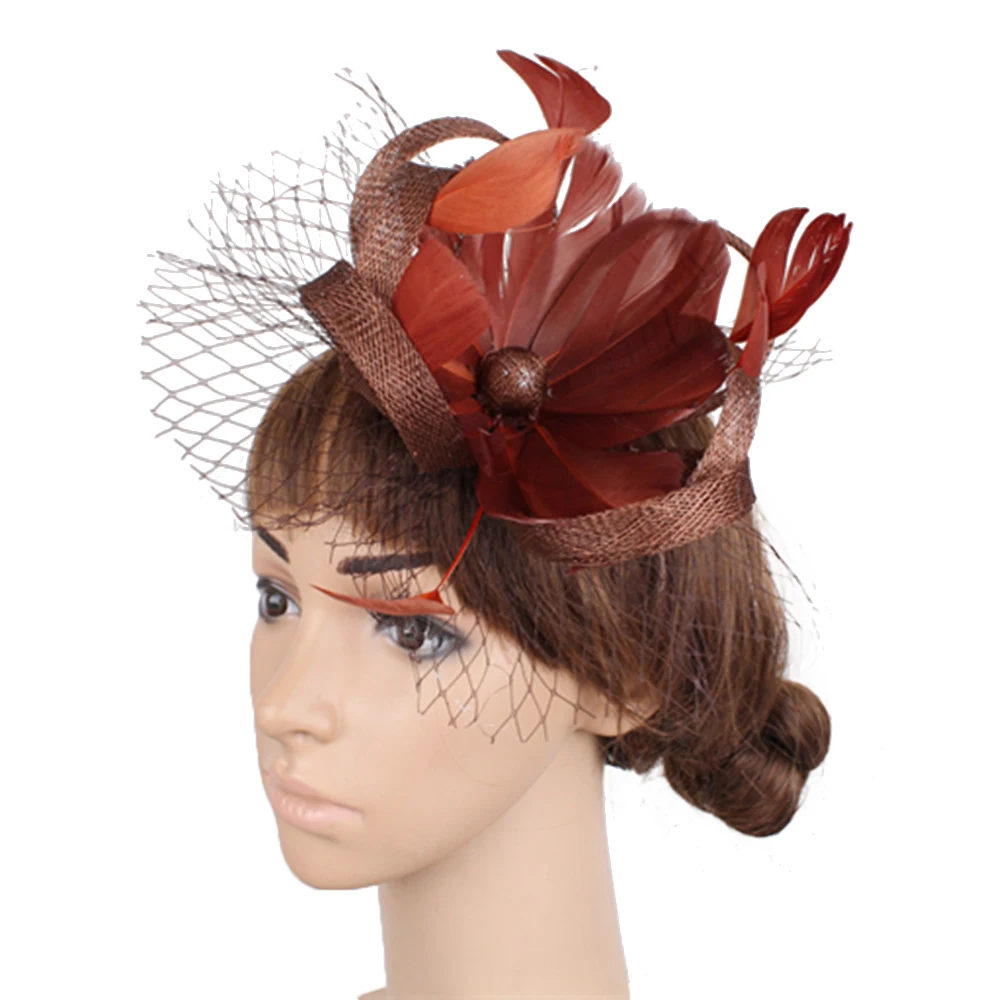 Chapeau loops hat женские свадебные вуалетки розничная модные коричневые аксессуары для волос Аккуратные красные перья головной убор с цветами MYQ090 - Цвет: Коричневый
