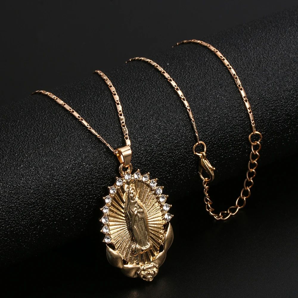 

1PC Retro Catholic Virgin Mary Pendant Necklace Rose Oval Pattern Chain Pendant Religion Prayer Bohemian Necklace Jewelry Gift