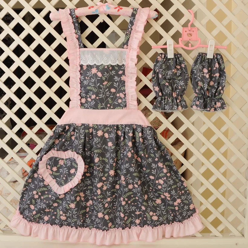 

Fashion Cotton Aprons Flower Dressing Korean Style Fungus Lace Lady Apron With Matching Sleeve Kitchen Cleaning Apron BBQ
