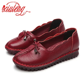 

Xiuteng Fashion Genuine Leather Super Soft Comfortable Women Shoes Flat Shoes Woman Rivets Casual Shoes Spring Autumn Flats