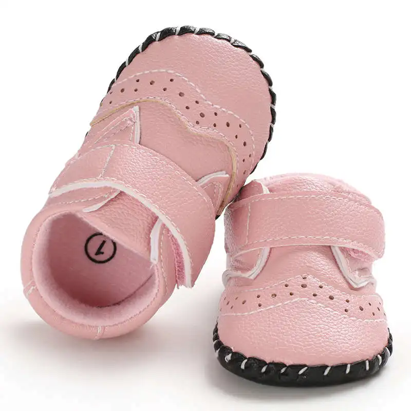 Новая детская обувь, кожаные мокасины для младенцев, черная обувь для новорожденных, кожаная обувь для маленьких мальчиков 0-18 месяцев