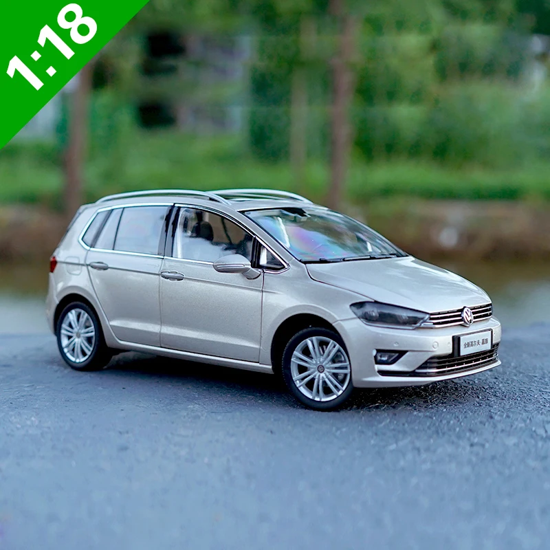 1:18 Высокая тщательная VW GOLFSportsvan сплав модель автомобиля статические металлические модельные автомобили с оригинальной коробкой - Цвет: Gold
