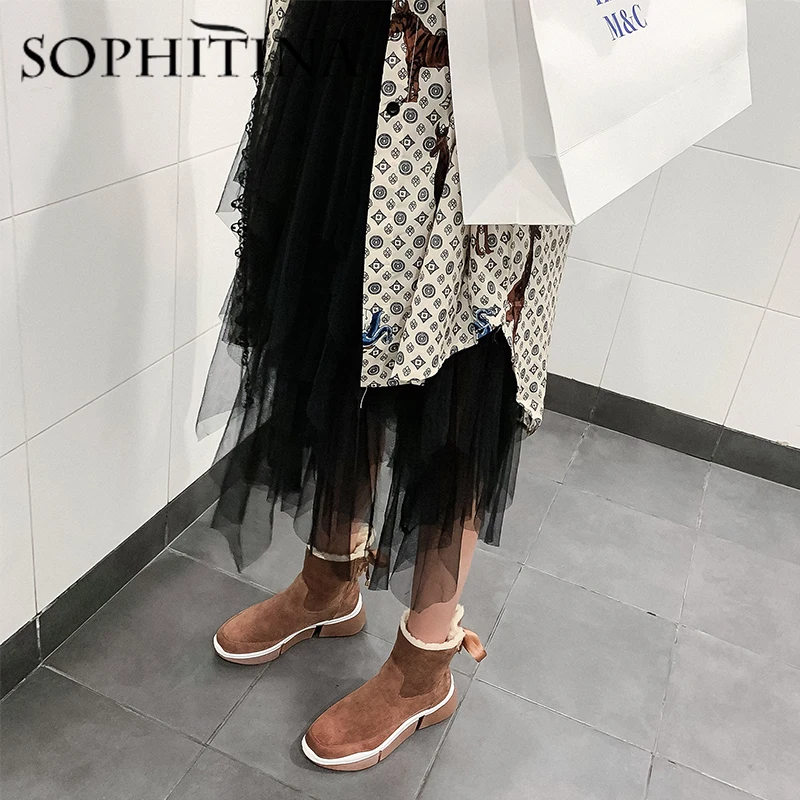 SOPHITINA/зимние теплые ботинки; высококачественные удобные ботинки из коровьей замши с круглым носком на танкетке; модная обувь с лентами; женские зимние ботинки; PO312