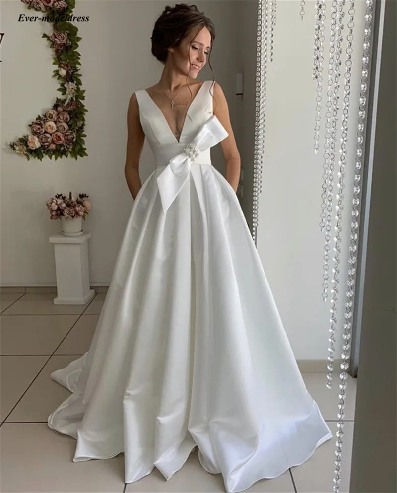 

Simple Satin Wedding Dresses 2019 Backless Big Bow Beaded Sweep Train Plus Size Bridal Gowns Bride Dresses Vestido De Noiva