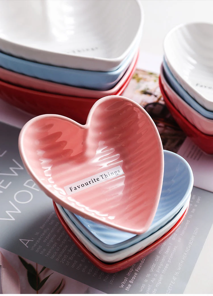Ceramic-heart-bowl_01