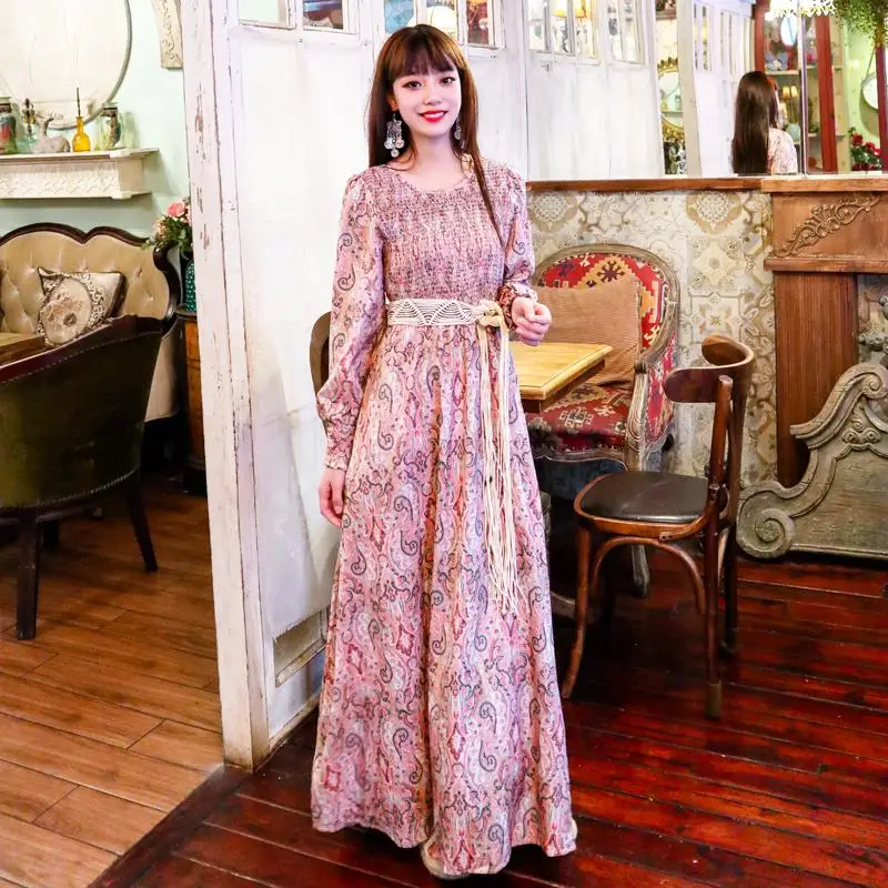 Video scene shooting autumn new national printed dress long skirt and belt