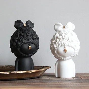 

New American country black and white classic Mongolian sculpture ornaments