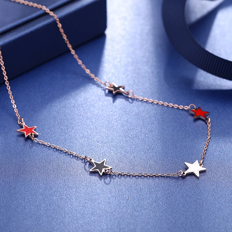 

JeeMango Creative Five Stars Titanium Steel Necklace Female Explosion Models Rose Gold Starry Clavicle Chain Jewelry RN02319