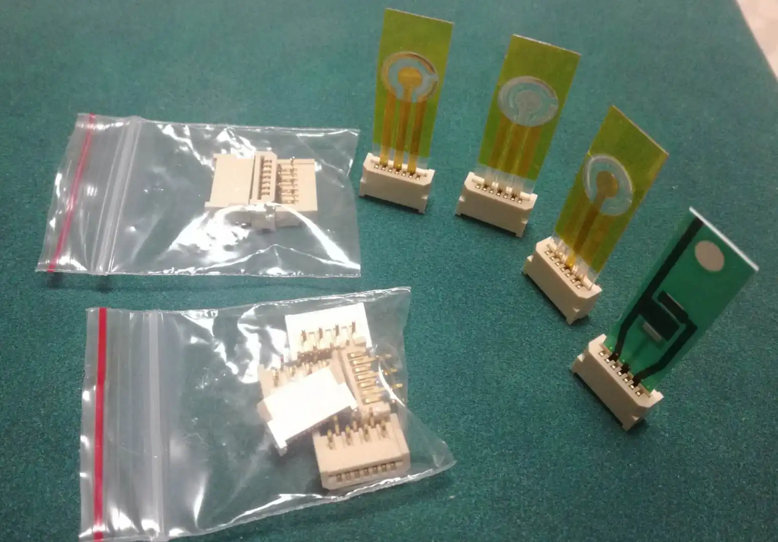 Соединитель электрода с трафаретной печатью, электрохимический трехэлектродный соединитель, может быть настроен