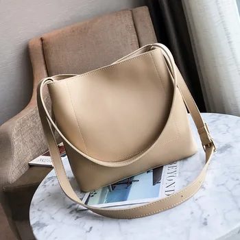 

2020 Autumn New Women's Fashion Handbag Solid Color and Simple PU Shoulderbag/Crossbody Bag Handbag Package