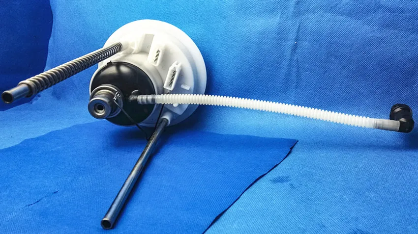 Топливный фильтр 8R0919679E 8R0919051E подходит для AUDI Q5 8R 2013 2017 # A2C3262120080|Топливные насосы| |