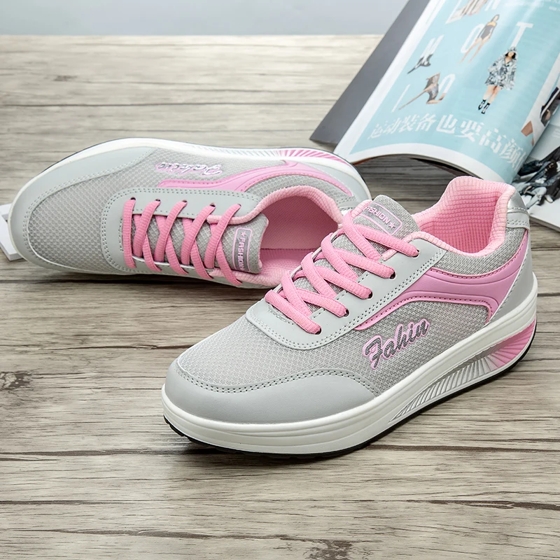 Women's Walking Shoes Fashion Lightweight Breathable Sneakers Casual Thick Bottom Shake Shoes Size 35-42