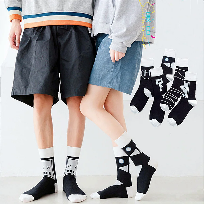 

Dreamlikelin Fashion Couple Cotton Socks Streetwear Black Sock Female Soft Socks Men Hipster Crew Sock