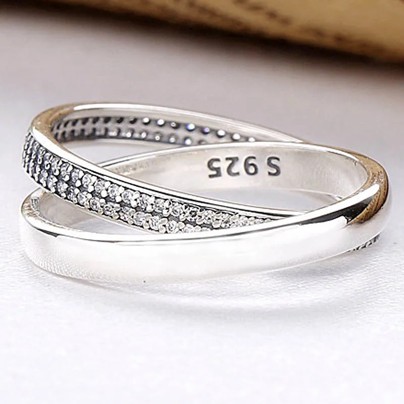 Женское кольцо из серебра 925 пробы с кристаллами | Украшения и аксессуары