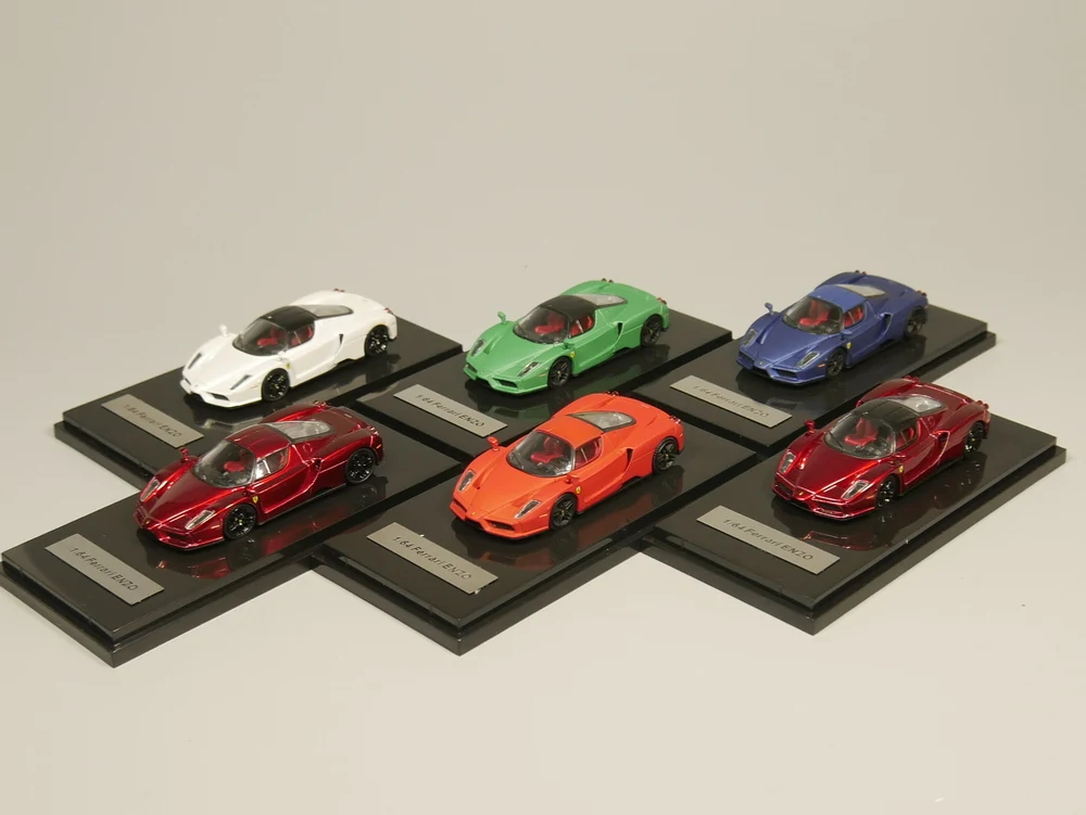 Модель автомобиля под давлением Master 1/64 Enzo|Наземный транспорт| |