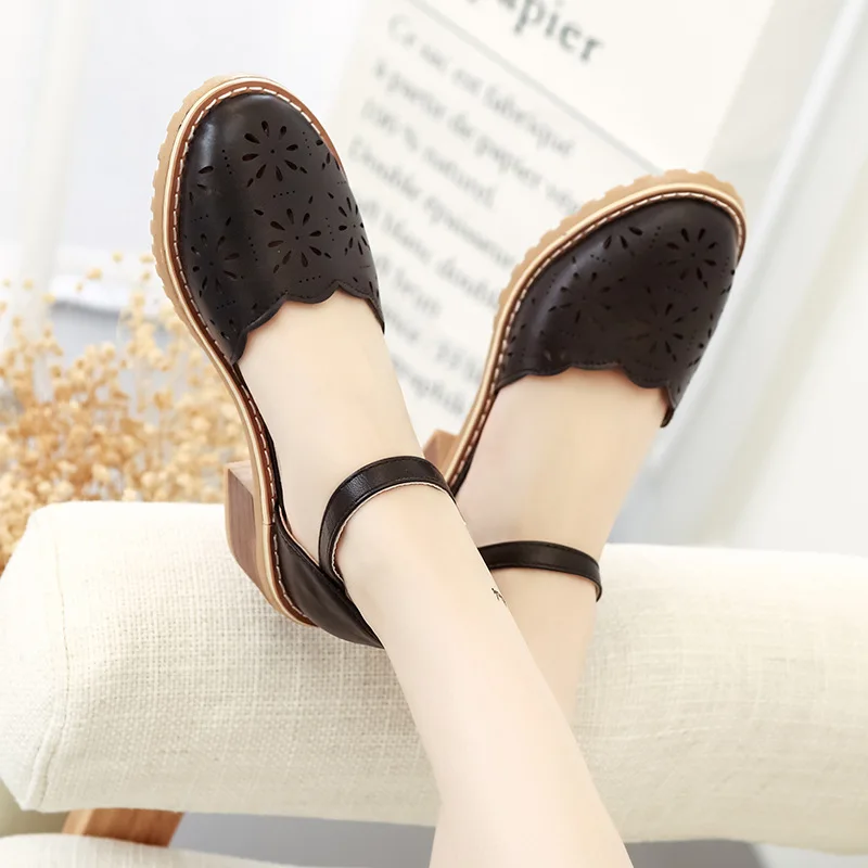 

Sandals Women's 2019 Summer Korean-style New Style Versatile Semi-high Heeled Straight-line Buckle round-Toe Hollow out Breathab