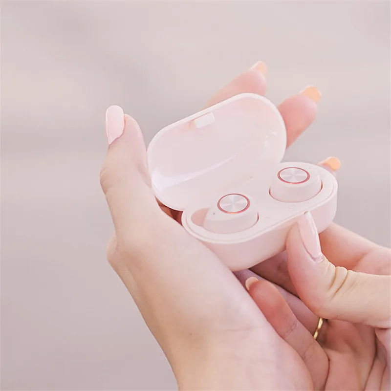 Беспроводные Bluetooth-наушники с микрофоном и зарядным футляром | Электроника