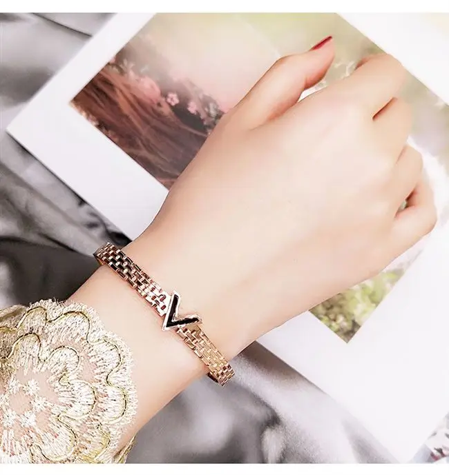 TB1kkUGceT2gK0jSZFvL6RnFXXa