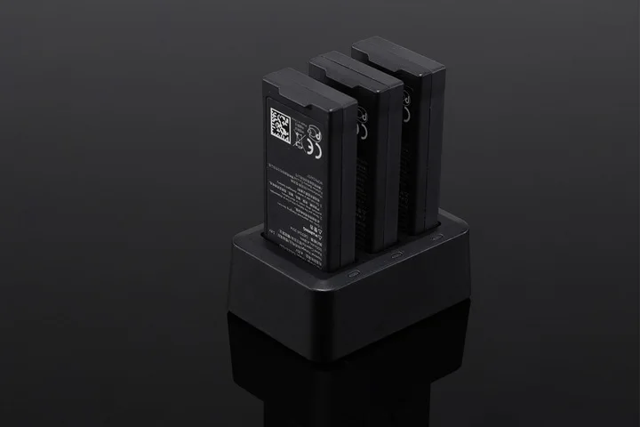 Original DJI Tello battery 1100 mAh 3.8 V + 3 in 1 intelligent Charger Hub  For DJI Tello drone flight battery accessories