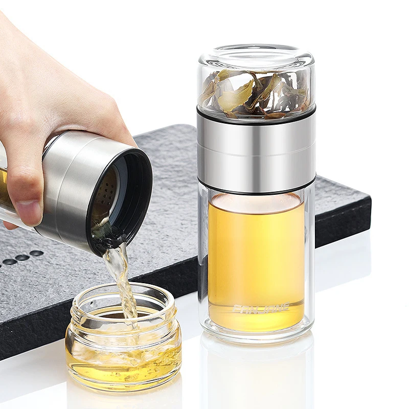 

Tea water separation chinese kung fu tea cup tea infuser glass cute mini cup men and women portable style of the creative cup