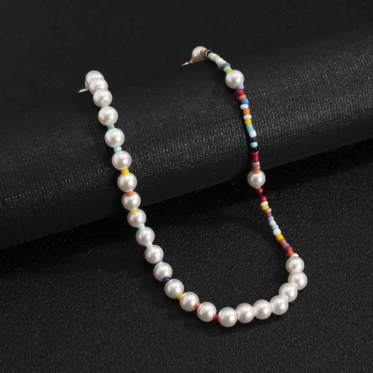 Collana Choker A Strati Con Perle Bianche E Ciondolo Ovale Oro – Gioiello Vintage Donna, Regalo Elegante